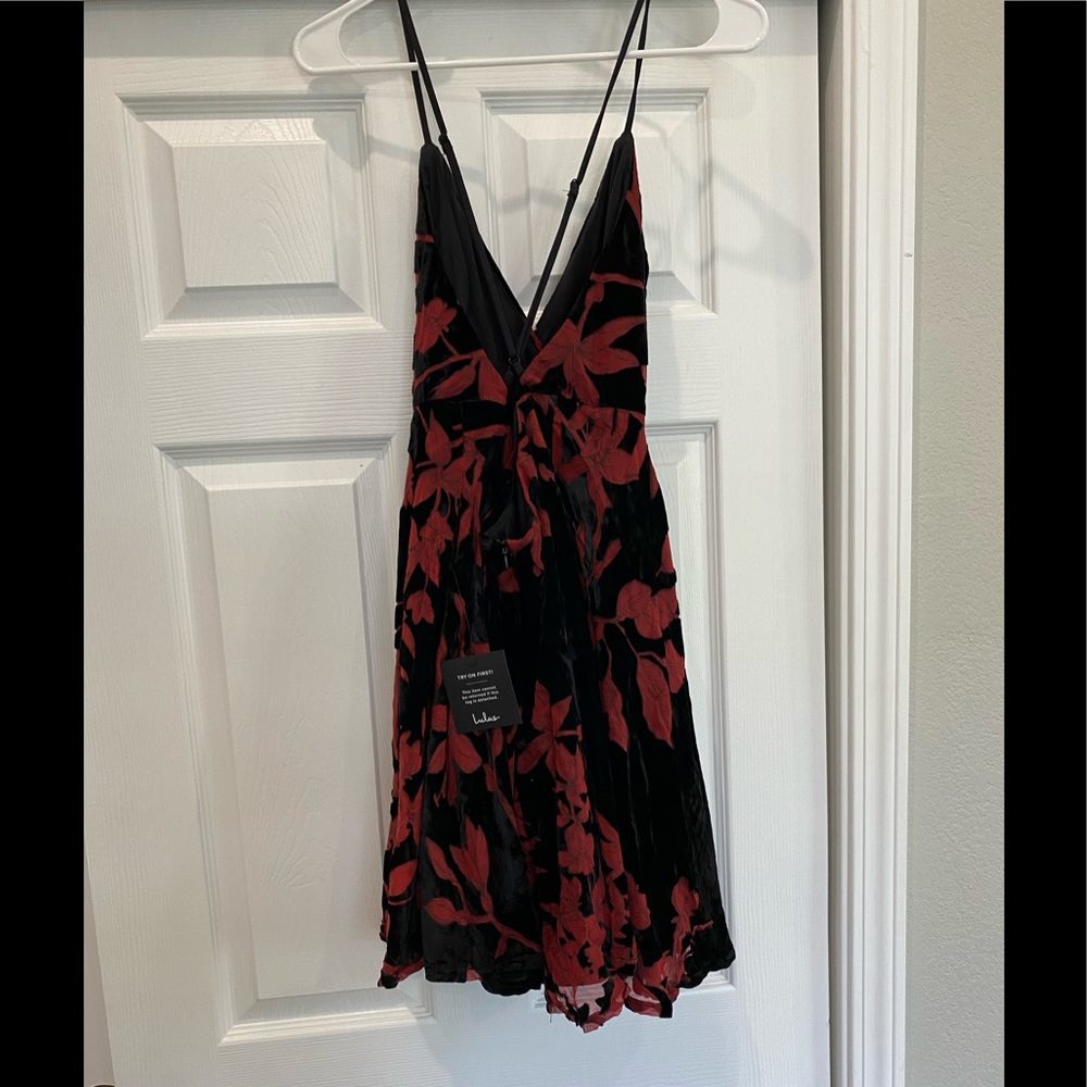 Red and black Lulus dress - Picture 2 of 3